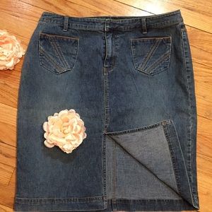 Venezia Denim skirt size 18